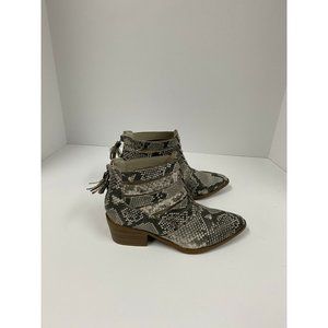 Fergalicious Women's Shoes Malaki Fabric Almond Toe, Natural Snake, Size 5.0